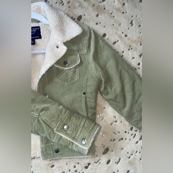 American Eagle Green Corduroy Jacket - Picture 4 of 5